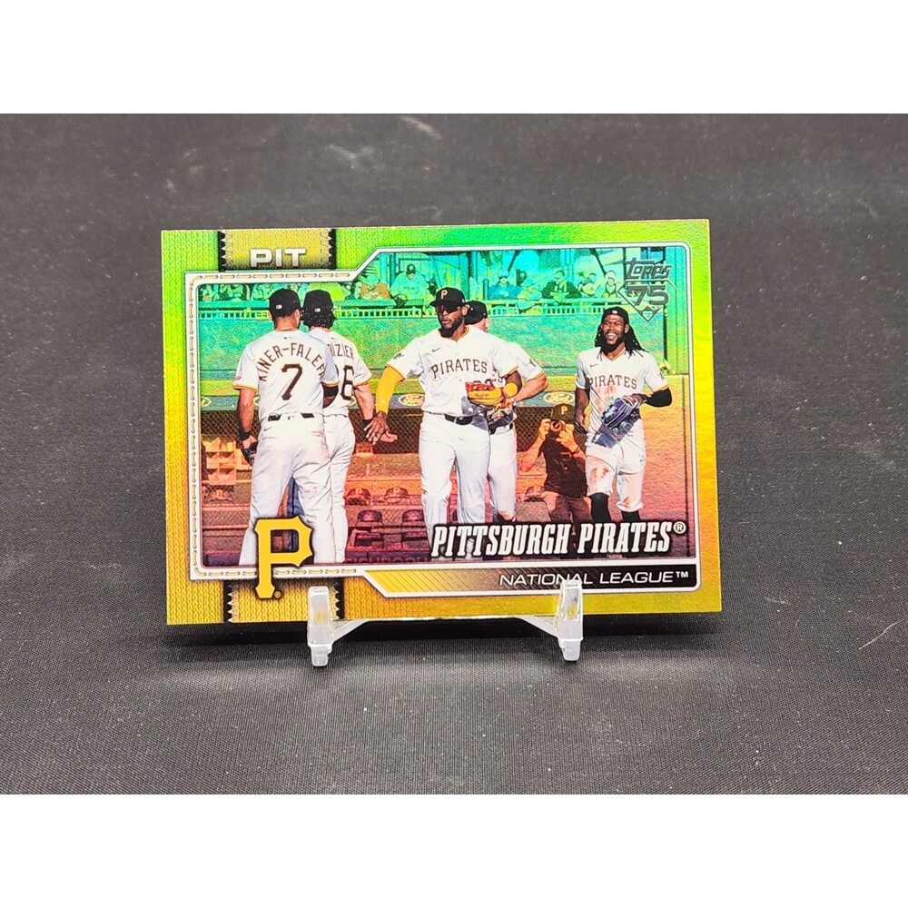 2025 Topps Platinum Gold Refractor #467 Pittsburgh Pirates Team Card 001/399
